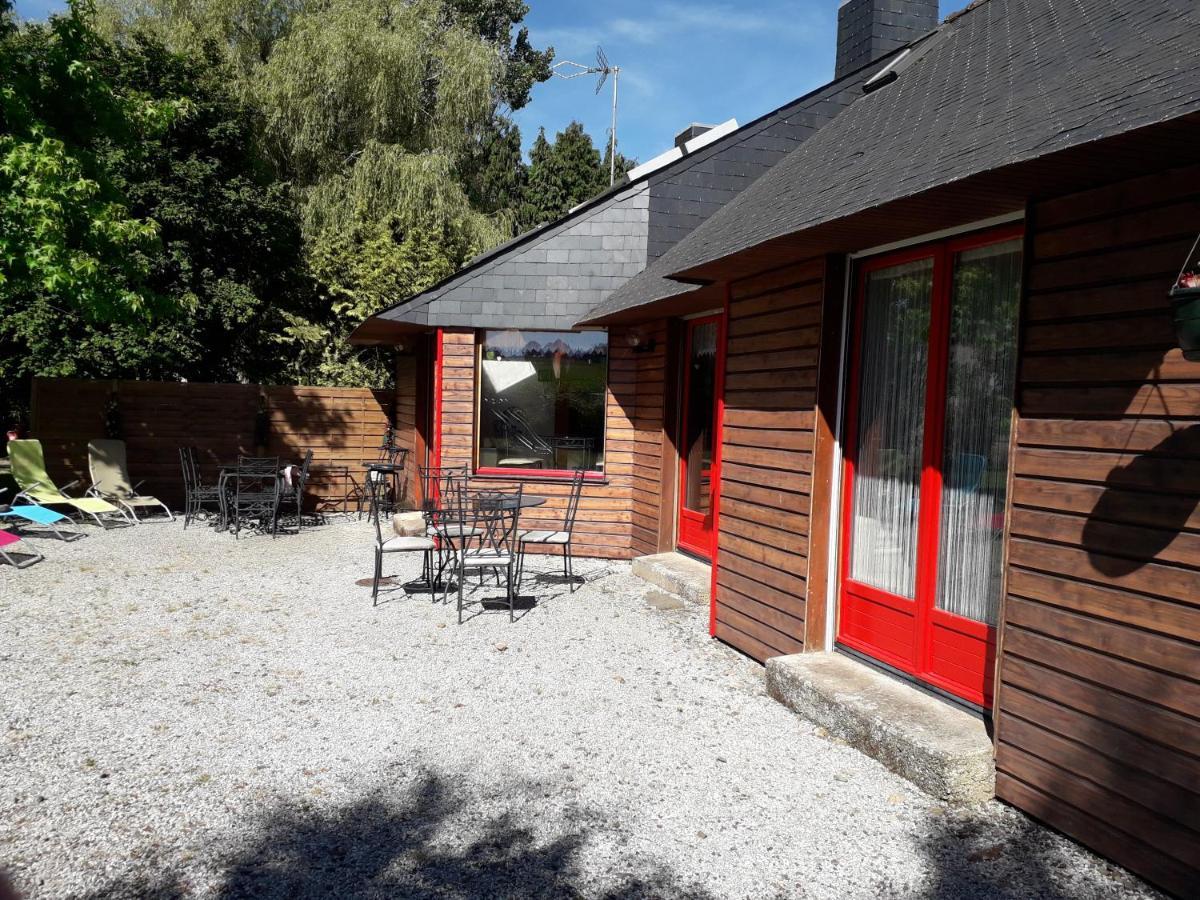 Chez Christine Bed & Breakfast Noyal-Pontivy ภายนอก รูปภาพ