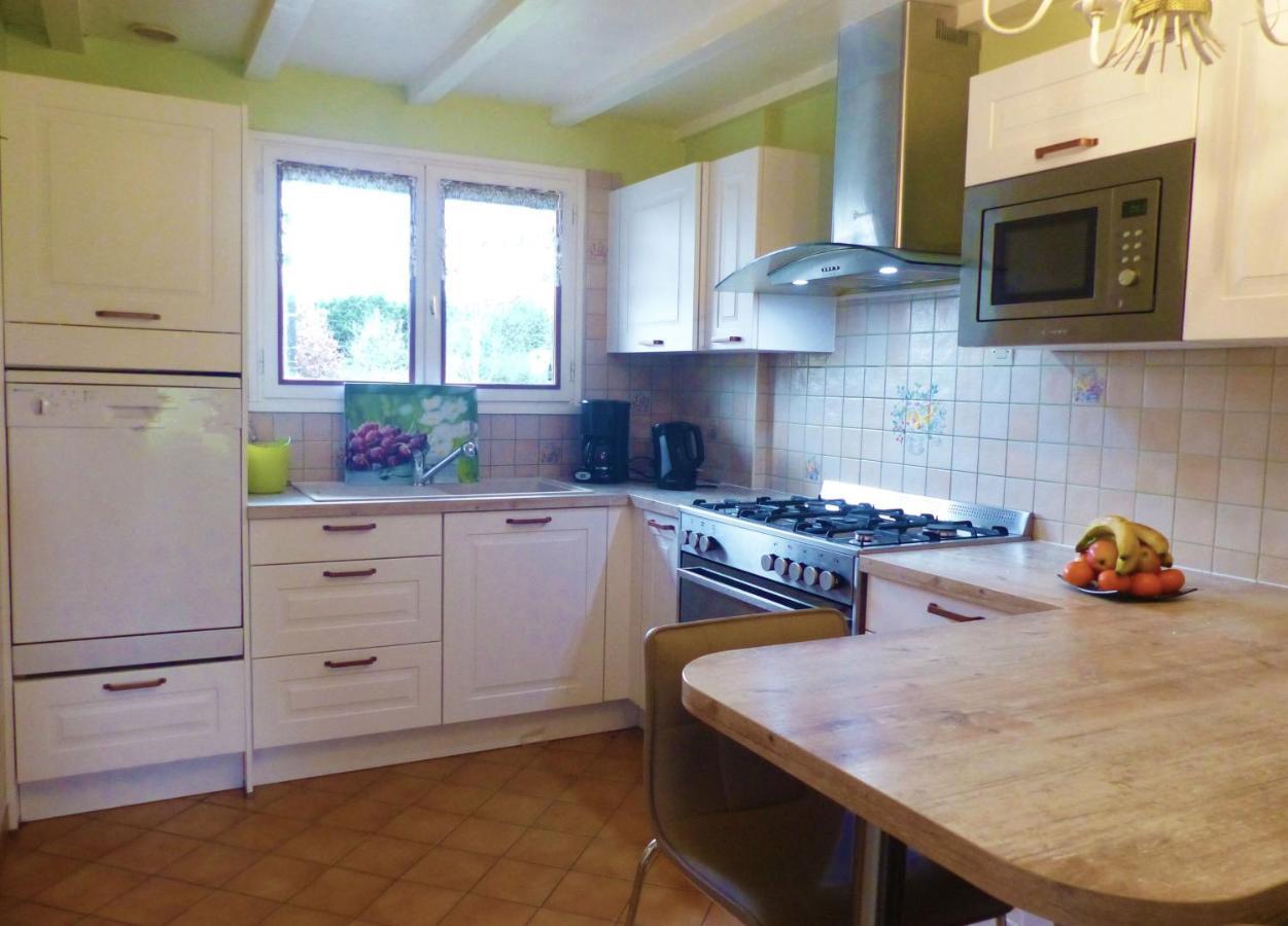 Chez Christine Bed & Breakfast Noyal-Pontivy ภายนอก รูปภาพ