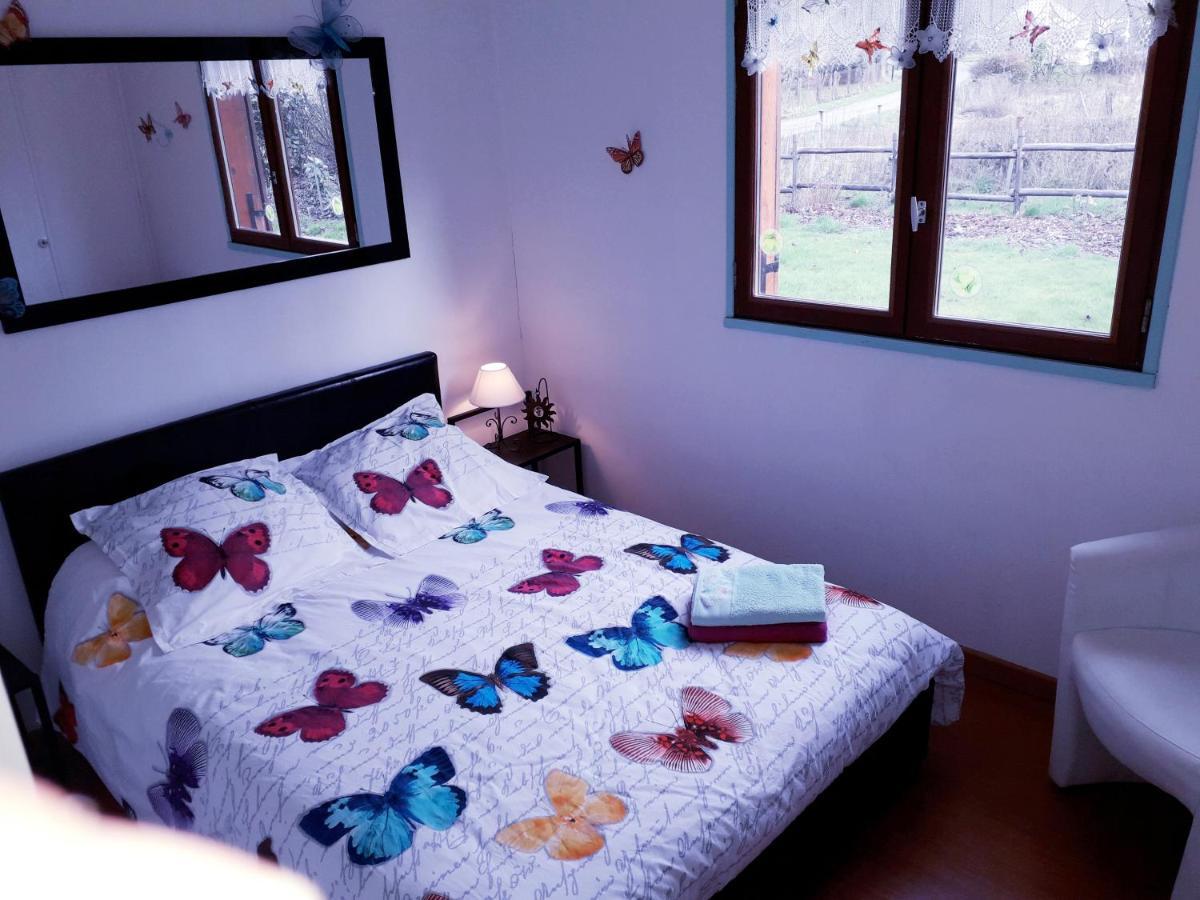 Chez Christine Bed & Breakfast Noyal-Pontivy ภายนอก รูปภาพ